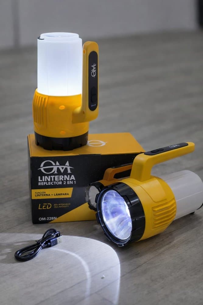Linterna Reflector 2 en 1 OM COD-125A